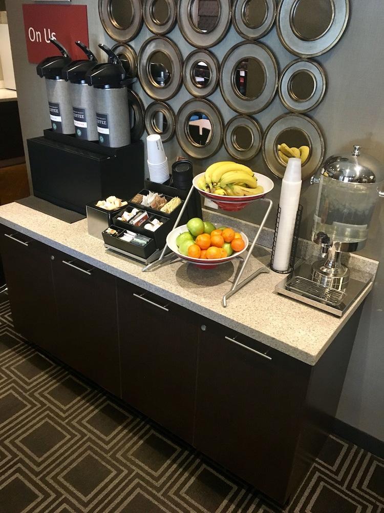 Towneplace Suites By Marriott Windsor Kültér fotó