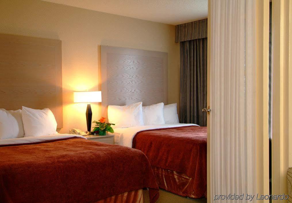 Towneplace Suites By Marriott Windsor Kültér fotó
